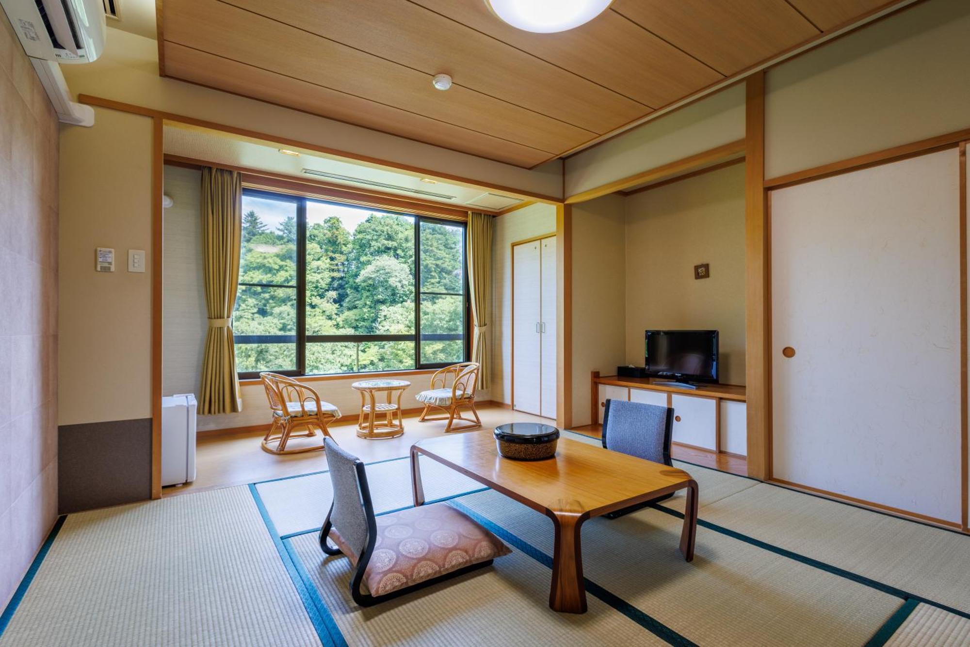 Okutamaji Hotel Ome Екстериор снимка